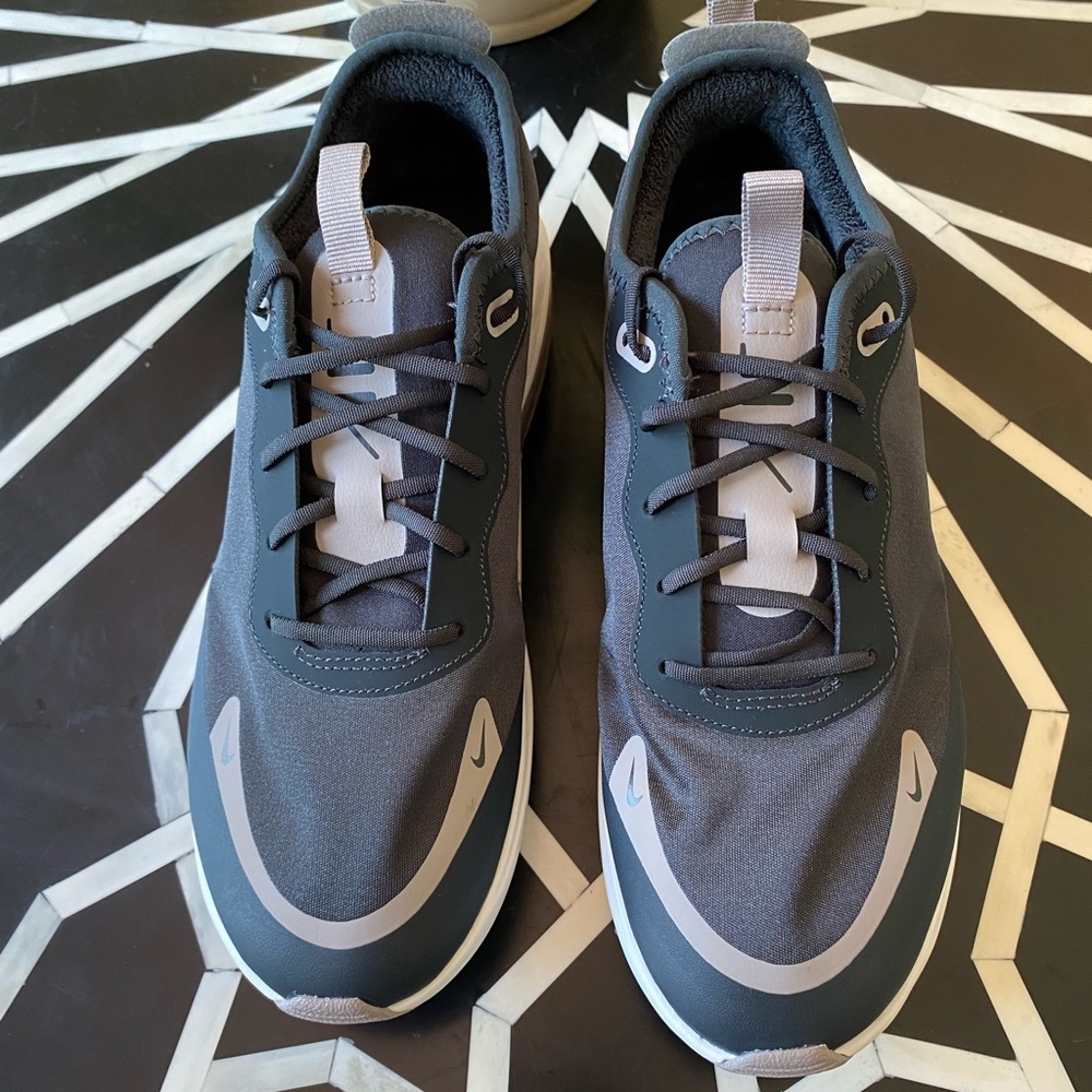 Womens Nike Air Max DIA Off Noir Pumice Black NWT 8 - Picture 4 of 17